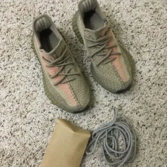 Yeezy Boost 350 V2